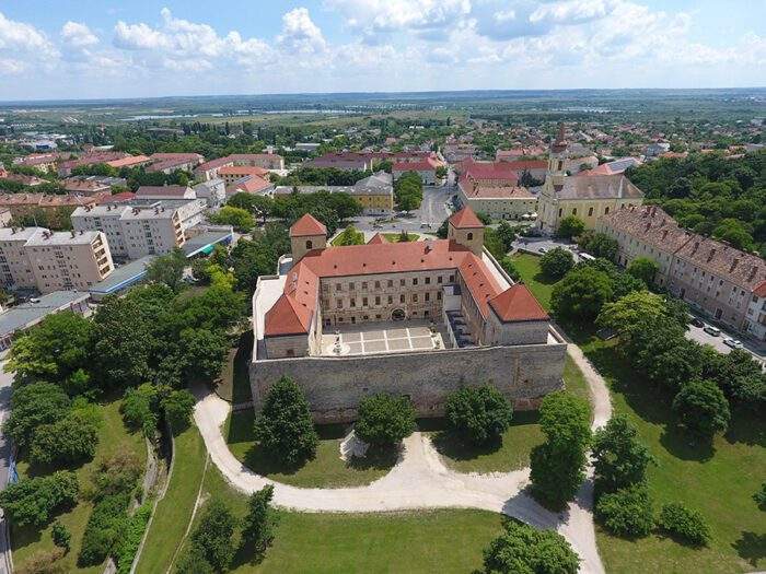 Várpalota – Palotai Mustra